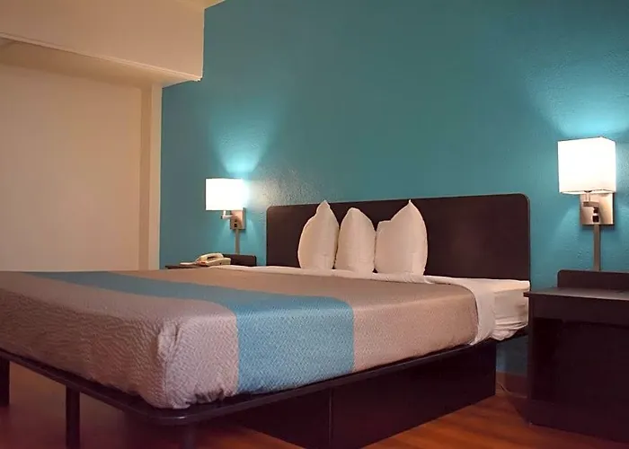 Fairbridge Express Hotel 3*