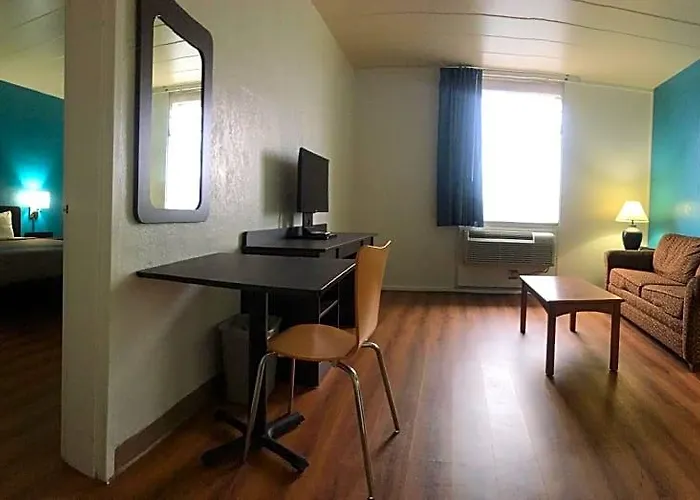 Fairbridge Express Hotel